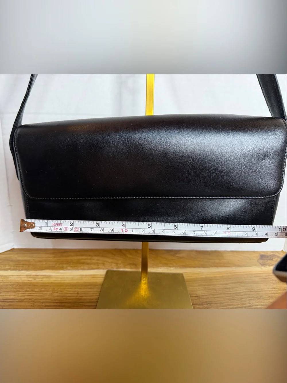 Eddie Bauer Black Genuine Leather Shoulder Bag Minimalist Shoulder Purse EUC